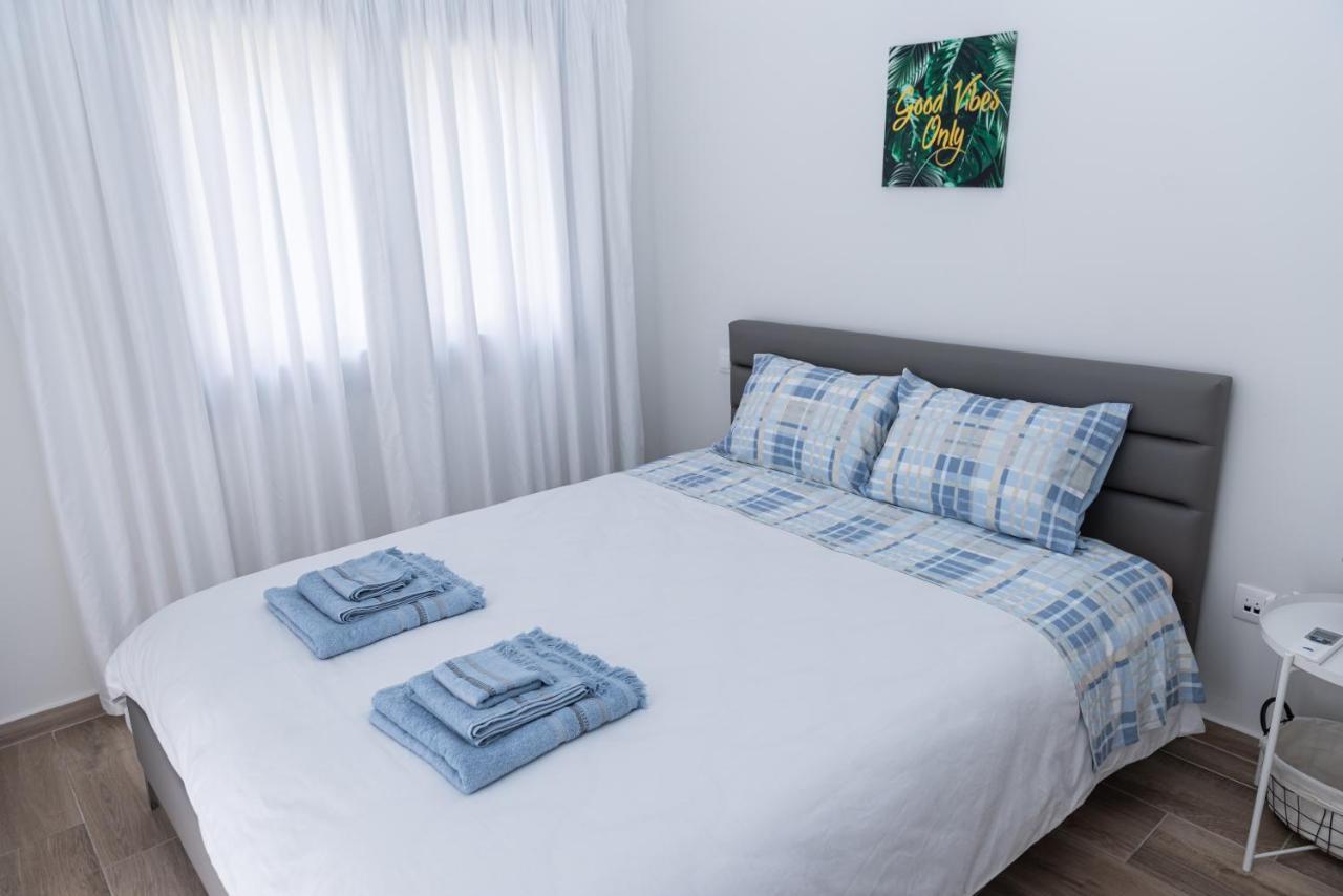 Design Apartment With Swimming Pool Near The Beach Athens Ngoại thất bức ảnh
